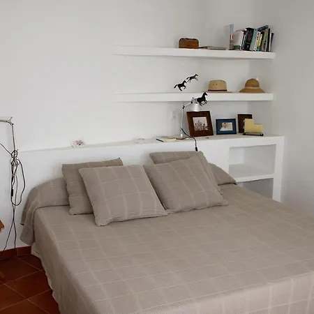 Punta Prima Sleeps 8 Pool Wifi וילה